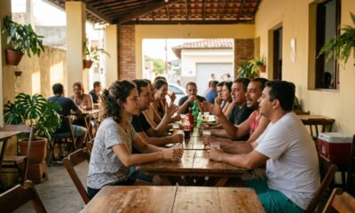 Especialistas em psicologia afirmam que pessoas que falam pouco em grupos grandes não são desinteressadas, mas costumam observar o ambiente antes de se posicionar