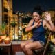 Adeus aos mosquitos na varanda: a planta que espanta os insetos e ainda perfuma o ambiente durante toda a noite