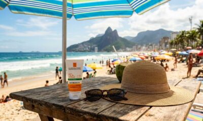 Como tomar banho de sol com mais segurança depois dos 50 e quais cuidados ajudam a proteger a pele madura dos danos causados pela exposição solar