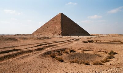Eles mapeiam o deserto de Dahshur e descobrem que os construtores das pirâmides podem ter usado esse mecanismo para construí-las