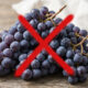 Adeus, uva: essa fruta de casca avermelhada cresce em árvores rústicas e surpreende pela textura crocante de maçã com sabor muito doce