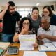 Família paga R$ 1.200 por mês de condomínio e nunca viu a prestação de contas do síndico em 4 anos quando contrata auditoria descobre rombo de R$ 320 mil no fundo de reserva