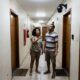 Morador instala câmera na porta do apartamento para segurança, vizinho da frente processa por invasão de privacidade e Justiça manda remover o equipamento e pagar R$ 8 mil de indenização