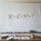 Desafio de matemática para testar sua atenção quanto dá 80 − 6² ÷ 4?