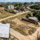 Comprador adquire terreno anunciado com 1.000 m², manda medir e encontra apenas 840 m², e descobre que a lei permite exigir abatimento no preço ou até desfazer o negócio