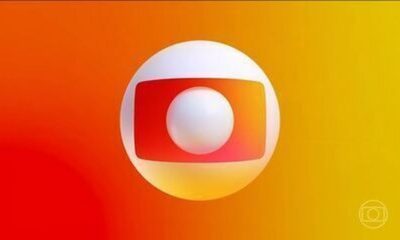Logotipo 3D da TV Globo com esfera branca, retângulo vermelho e fundo laranja-amarelo degradê