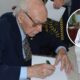Aos 104 anos, ele lançou o vigésimo segundo livro da vida no dia do próprio aniversário, entrou para o livro dos recordes como escritor vivo mais longevo do planeta, e continua escrevendo à mão antes de passar para o computador