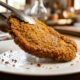 Chefs de cozinha concordam: "Para o bife à milanesa não soltar a casquinha, não frite em óleo frio, mas empane duas vezes e mergulhe a 170°C"