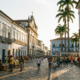 A única capital brasileira fundada por franceses tem preservado cerca de 4 mil casarões com azulejos e mantém uma forte tradição de reggae nas radiolas