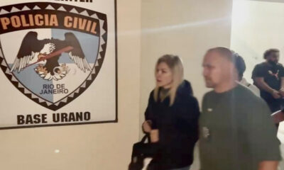 Veronica Costa passa por audiência de custódia após prisão por tortura do ex-marido no RJ