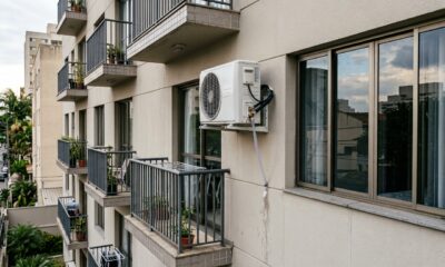 Morador instala ar-condicionado em apartamento para fugir do calor, mas acaba iniciando uma guerra entre vizinhos por causa da fachada do prédio