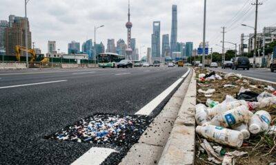 Em 2021, a China construiu sua primeira estrada de plástico usando mais de 6 mil garrafas de leite e transformou resíduos difíceis de reciclar em material para pavimentação