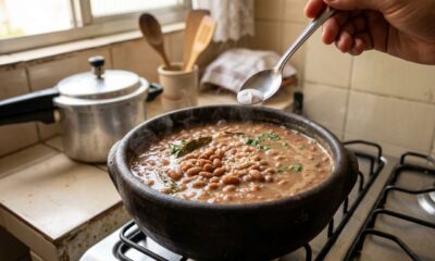 Colocar uma pitada de bicarbonato na água do feijão: para que serve e por que é recomendado para o resultado final do cozimento