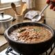 Colocar uma pitada de bicarbonato na água do feijão: para que serve e por que é recomendado para o resultado final do cozimento