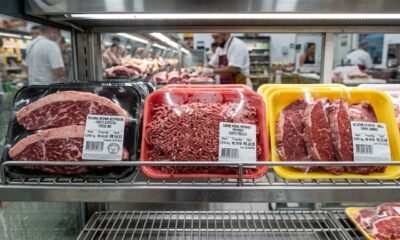 O que significa a cor das bandejas de carne no supermercado: a diferença entre vermelho, preto e amarelo