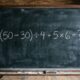 A maioria começa pela parte errada: (50 – 30) ÷ 4 + 5 × 6