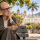 Carlos Drummond de Andrade, poeta brasileiro: "Amar se aprende amando", as quatro palavras que desmontam a ideia de que existe a hora certa para se apaixonar