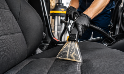 Especialista em estética automotiva ensina como recuperar os bancos de tecido do carro usando técnica de extração para remover manchas sem encharcar o estofado
