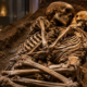 Os Amantes de Valdaro são dois esqueletos sepultados em abraço há cerca de 5.500 anos. O achado na Itália revela detalhes raros sobre os rituais neolíticos