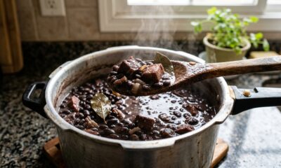 Feijoada light de panela: receita saborosa e mais leve para o almoço de domingo