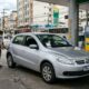 Empresa exige que motorista use carro próprio sem ressarcir combustível e é condenada a indenizar R$ 45 mil por desvio de função