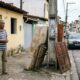 Aposentado deixa o colchão velho na calçada, leva multa de R$ 26.856,15 e descobre que o descarte correto era gratuito