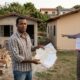 Genro construiu uma casa no fundo do terreno dos sogros e morou lá por 14 anos, e agora, após o divórcio, alega ter direito sobre a construção, já que gastou o próprio dinheiro na obra com autorização verbal