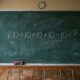 99% erram o resultado de 100 ÷10 × 10 + 10 – 10 quando fazem a conta com pressa