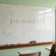 Só com o número 8, você consegue resolver 8 + 8 ÷ 8 + 8 × 8 - 8 corretamente?