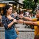 Segundo a psicologia, evitar abraços não significa falta de carinho, mas pode estar ligado à necessidade de preservar espaço pessoal e controle sobre o próprio corpo