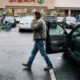 Para a psicologia, esquecer onde estacionou o carro pode ter mais relação com excesso de tarefas e atenção dividida do que com um problema real de memória