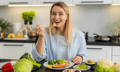 Mais proteína ajuda na menopausa? Entenda o que os estudos mostram