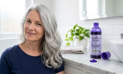 Especialistas em cabelo grisalho concordam: se o seu cabelo branco estiver amarelado, não é porque está sujo, mas sim por causa da oxidação e de resíduos, e “é aconselhável usar produtos neutralizadores com moderação”
