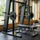 Hérnia de disco na academia: estes exercícios de musculação exigem mais cuidado durante o treino para evitar sobrecarga na coluna