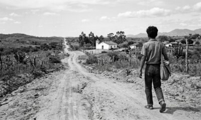 A psicologia aponta que pessoas nascidas nos anos 1950 e 1960 não abandonaram os estudos por preguiça, mas porque a vida no campo, a economia familiar e a necessidade muitas vezes não deixavam outra opção