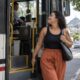Segundo a psicologia, quem agradece ao motorista ao descer do ônibus demonstra um traço ligado à percepção de trabalho invisível