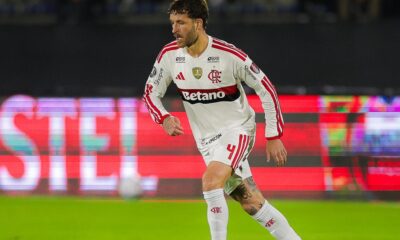 Sem lesão constatada, Léo Pereira relata desconforto e é desfalque do Flamengo contra o Corinthians