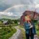 Frase do dia de Dolly Parton: "Se você quer o arco-íris, precisa aguentar a chuva." Uma lição sobre suportar fases difíceis sem desistir do que vem depois