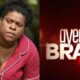 Atriz Cacau Protásio e logotipo da novela Avenida Brasil lado a lado