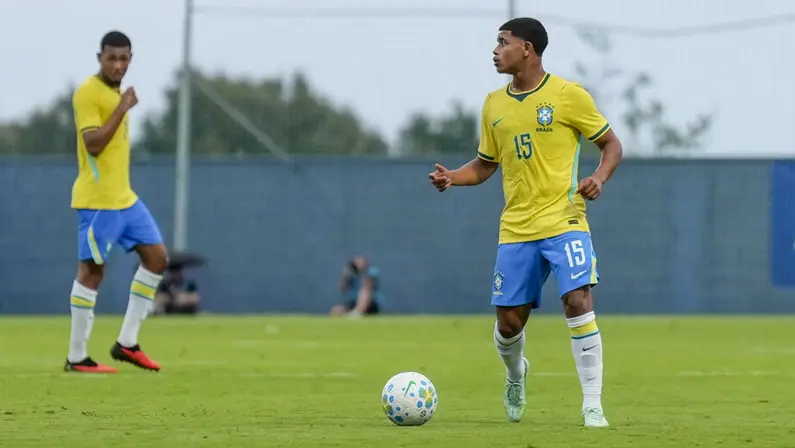 Huguinho na Seleção Sub-20 ganha destaque após goleada sobre a Dinamarca