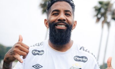 Rodinei participa de treino e pode ser novidade do Santos na Sul-Americana