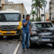 Motorista de aplicativo aluga carro por R$ 2.400 mensais, um caminhão bate na traseira sem culpa dele, e locadora retém R$ 5 mil do cartão de crédito como "taxa de coparticipação"