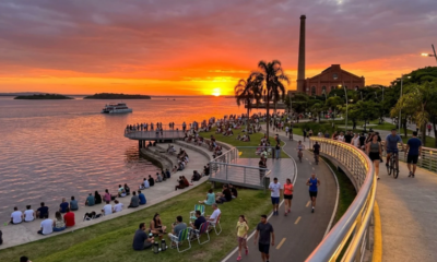 Com o pôr do sol que chama atenção, essa cidade transforma uma tarde na Orla em um espetáculo