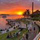 Com o pôr do sol que chama atenção, essa cidade transforma uma tarde na Orla em um espetáculo