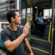 Especialistas em psicologia explicam: quem diz "obrigado" ao motorista ao sair do ônibus revela atenção ao esforço que quase ninguém enxerga