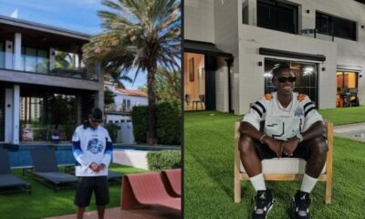 Dois homens em frente a mansões modernas com piscinas e jardins