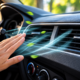 O truque que pode ajudar a eliminar o mau cheiro do ar-condicionado do carro e deixar o interior mais agradável, fresco e sem aqueles odores que aparecem depois de meses de uso