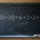 A maioria começa pela parte errada: (20 + 20) ÷ 4 + 2 × 2