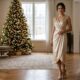 Adeus ao vestido vermelho tradicional de Natal: a cor sofisticada que promete dominar as festas de fim de ano de 2026 e deixar os looks mais elegantes