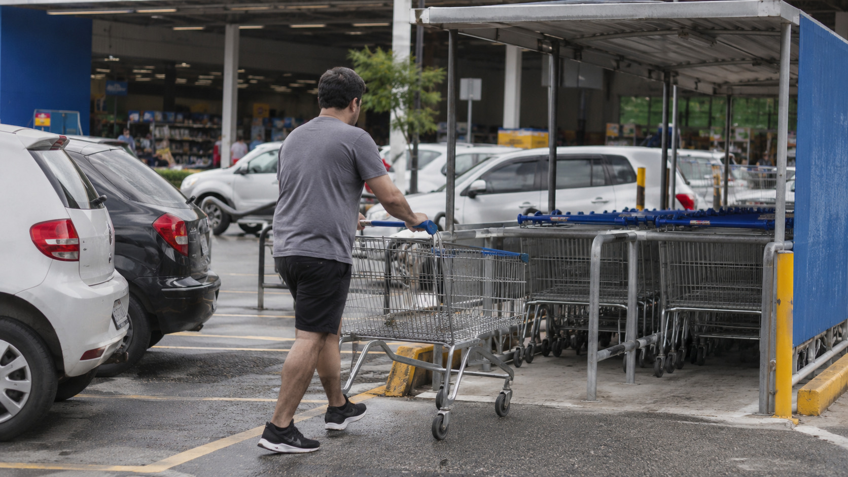 A psicologia diz que quem devolve o carrinho do supermercado ao lugar, mesmo sem ninguém olhando, revela algo sobre caráter